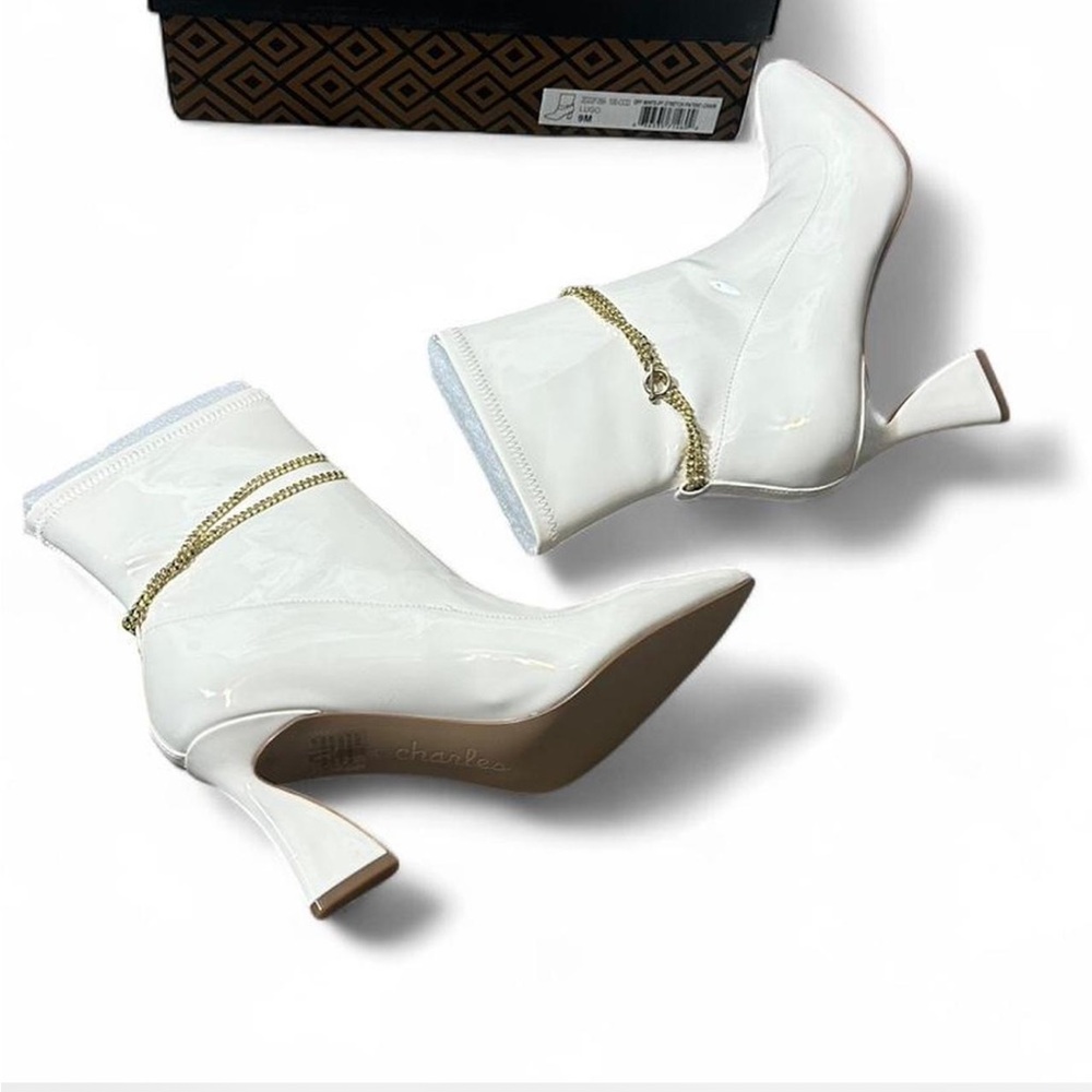 Chain Pointed Toe Bootie